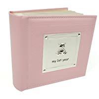 77803 Álbum de Fotos Infantil- diseño de Texto en inglés «My First Year»- Color Rosa